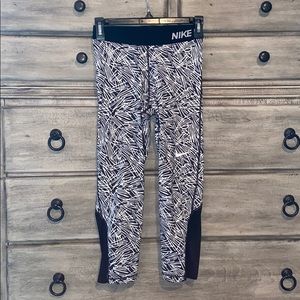 Nike cropped leggings!